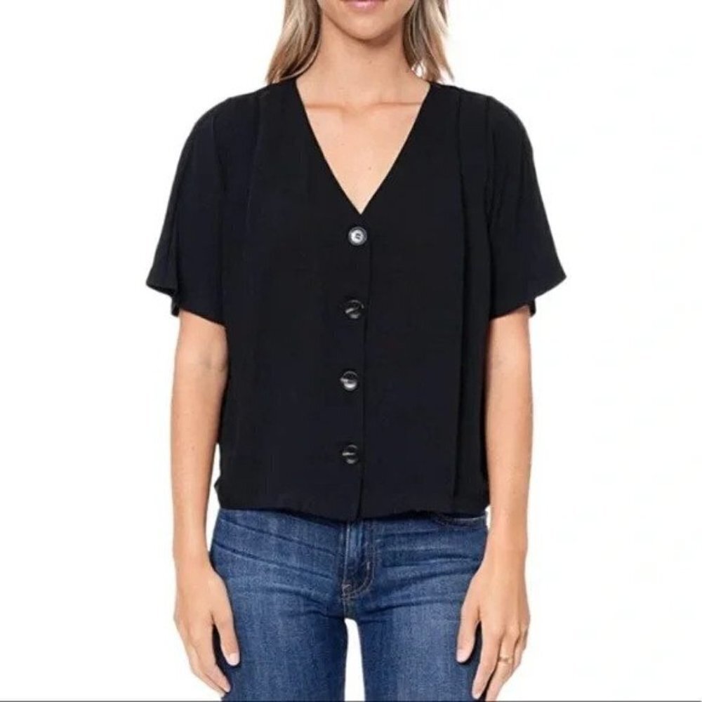 Elodie black button front short sleeve v-neck crop top women's size small